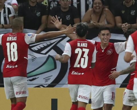 2-1: Colombian Mendoza leads Ceará's comeback against Independiente