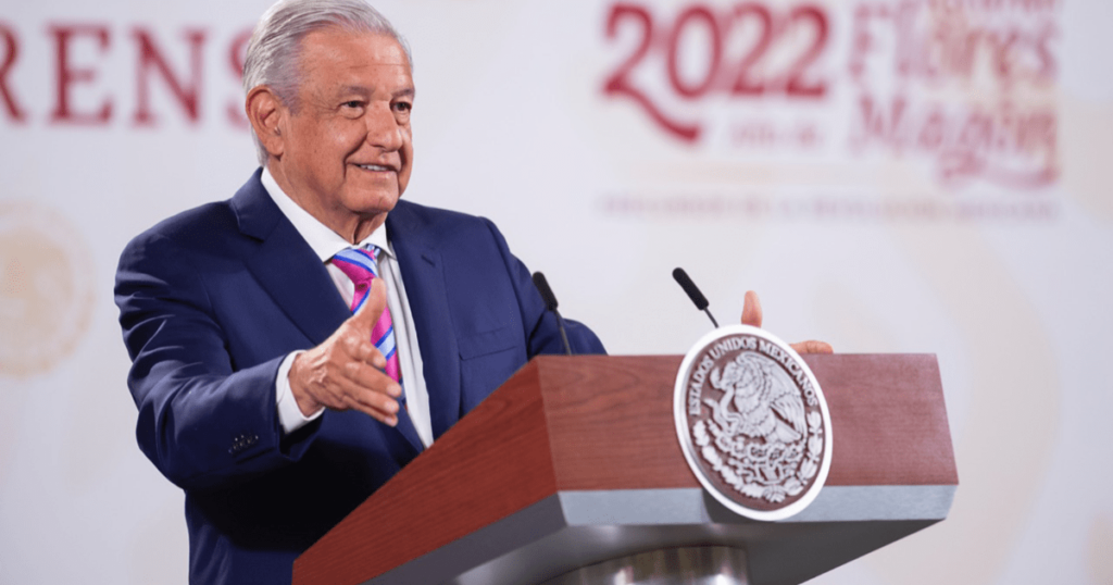 AMLO does not inform in the morning conferences, he makes propaganda: Luis Estrada