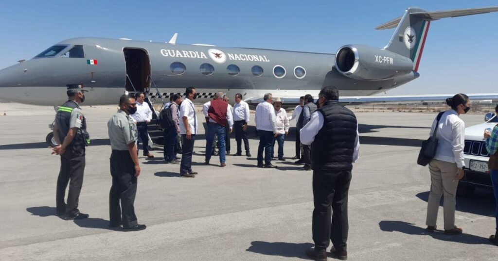 AMLO rejects that government aircraft are used to promote revocation