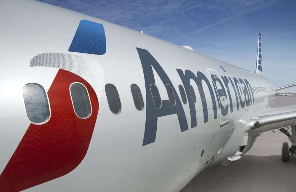 Avión de la aerolínea American Airlines, una de las afectadas por la medida del gobierno de Estados Unidos. Foto: AP / Archivo