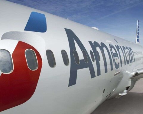 Avión de la aerolínea American Airlines, una de las afectadas por la medida del gobierno de Estados Unidos. Foto: AP / Archivo