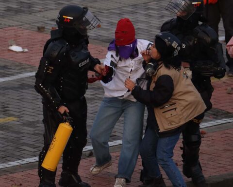 American involved in riots in Bogotá was released