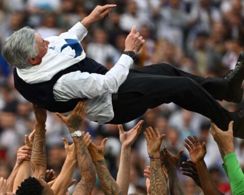 Ancelotti makes history by winning the five major European leagues