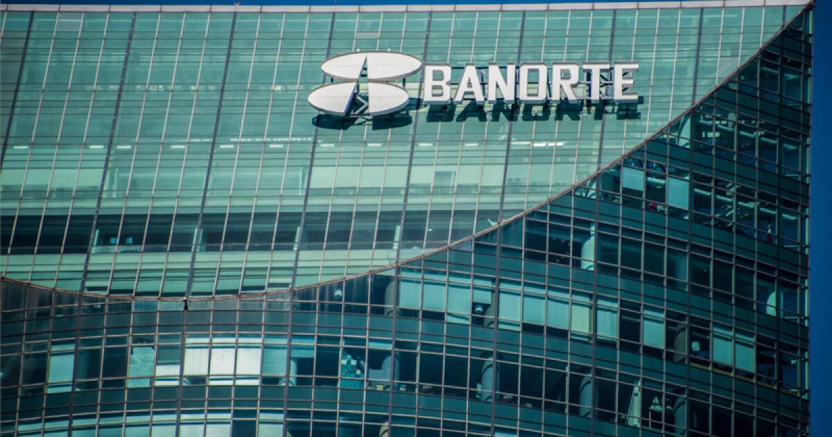 Banorte confirms interest in Banamex and its shares rebound more than 8%