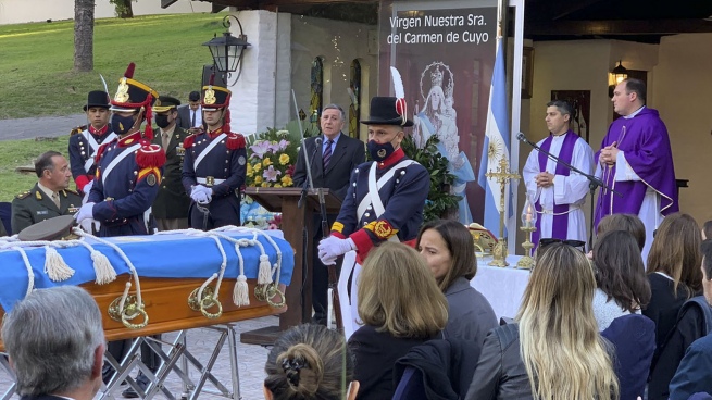 Bendini is fired at the Pilar Memorial Cemetery