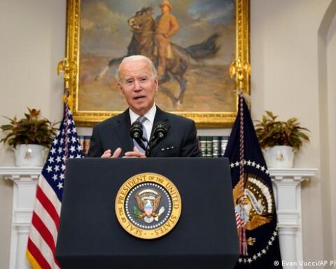 El presidente Biden en la Casa Blanca. Foto: DW.