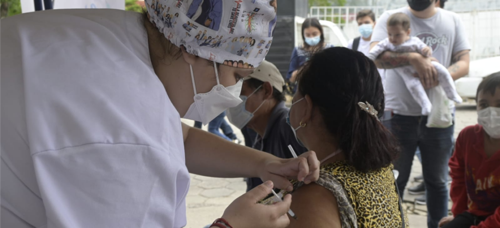 Bolivia registers low numbers of Covid-19 infections and increase in vaccinated