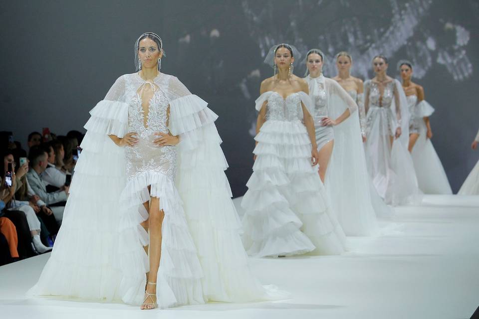 Bridal glamor returns to Barcelona