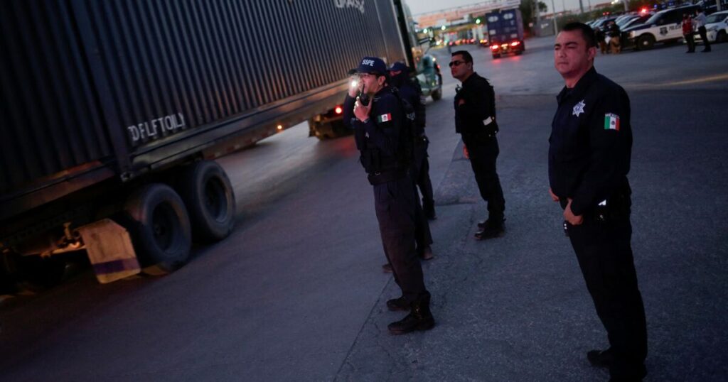 Businesses lose 8 million dollars a day due to transport inspections at the US border