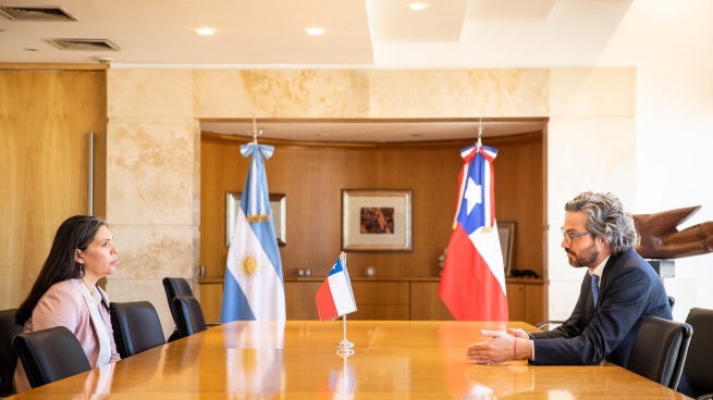 Cafiero received the new ambassador of Chile in Argentina