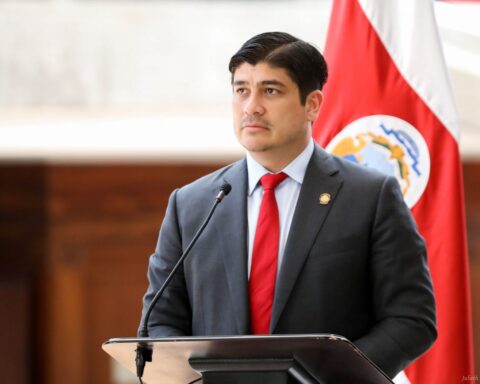 Carlos Alvarado decided not to appoint an ambassador to Nicaragua in response to the "repression" carried out by Ortega