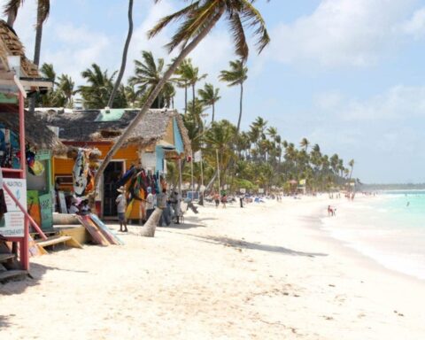 Encantos del Este, desde Boca Chica a Cabo Engaño