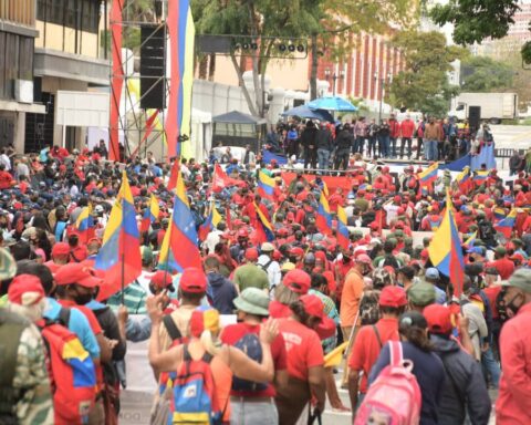 Chavismo celebrates popular victory of 30A with anti-imperialist tribune