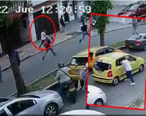 Citizen solidarity, thief stole a passenger from a taxi and they all caught him