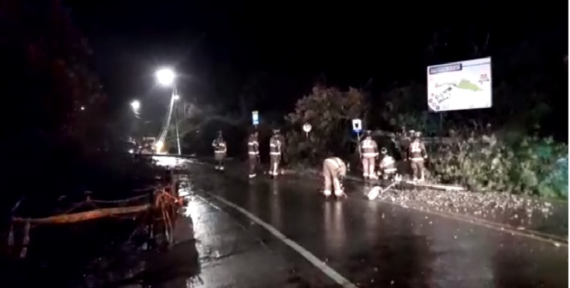 Closure of the road to La Calera and several accidents left by the rains in Bogotá