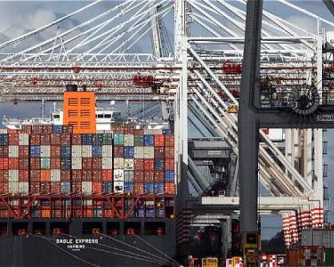 Colombia's trade balance deficit grew 63% in one year