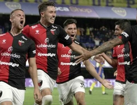 Colón plays his last chance to reach the quarterfinals against Arsenal
