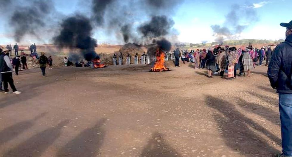 Communards take over the Chinchero Airport polygon and burn tires (VIDEO)