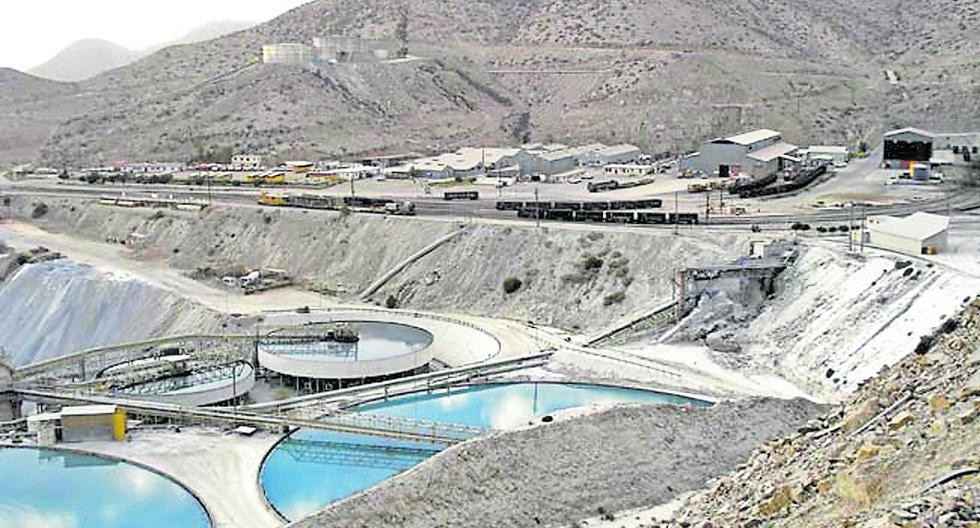 Cuajone miners give an ultimatum to the government for cutting off drinking water