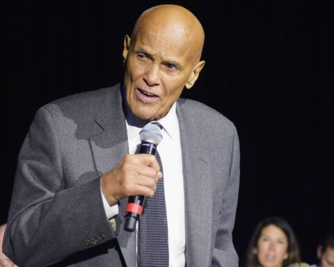 El músico, actor y activista social estadounidense Harry Belafonte. Foto: pagesix.com / Archivo.