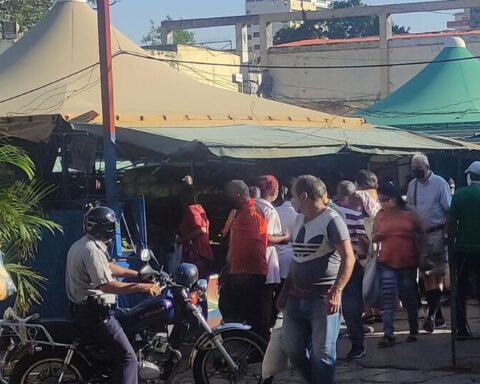 Defeated a policeman on a motorcycle who was chasing an informal vendor in Havana