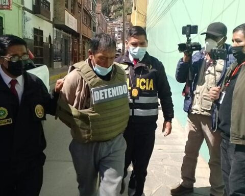 Detainee confesses that he tried to assault mining camp in Huancavelica where his son died and shows repentance