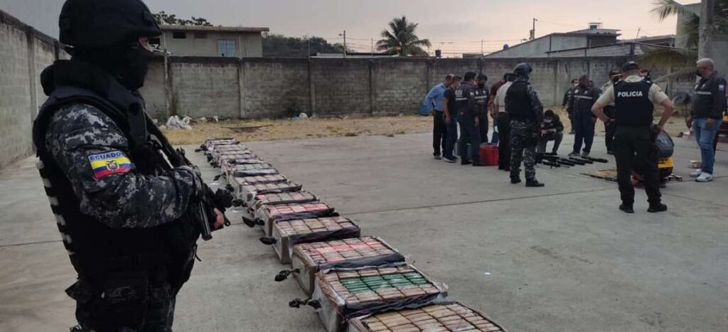 Ecuador: 2.8 tons of narcotic drugs stolen from anti-drug agency