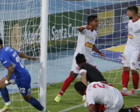 FC Universitario-Bolívar (0-3): Granell increases