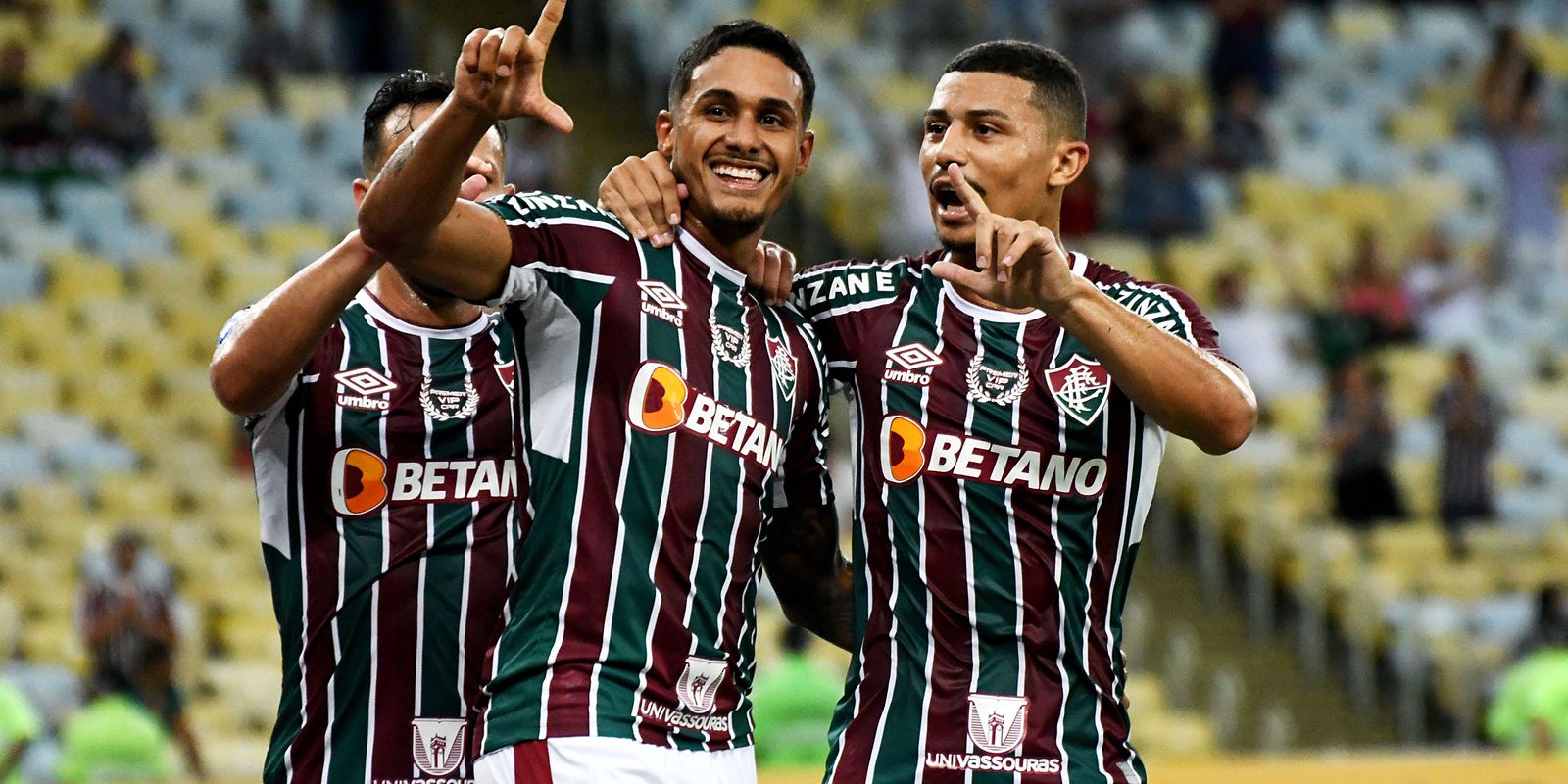 Fluminense starts South American with a rout over Oriente Petrolero