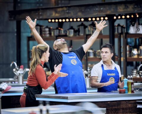 For the first time in MasterChef, two teams are saved from going to the elimination challenge