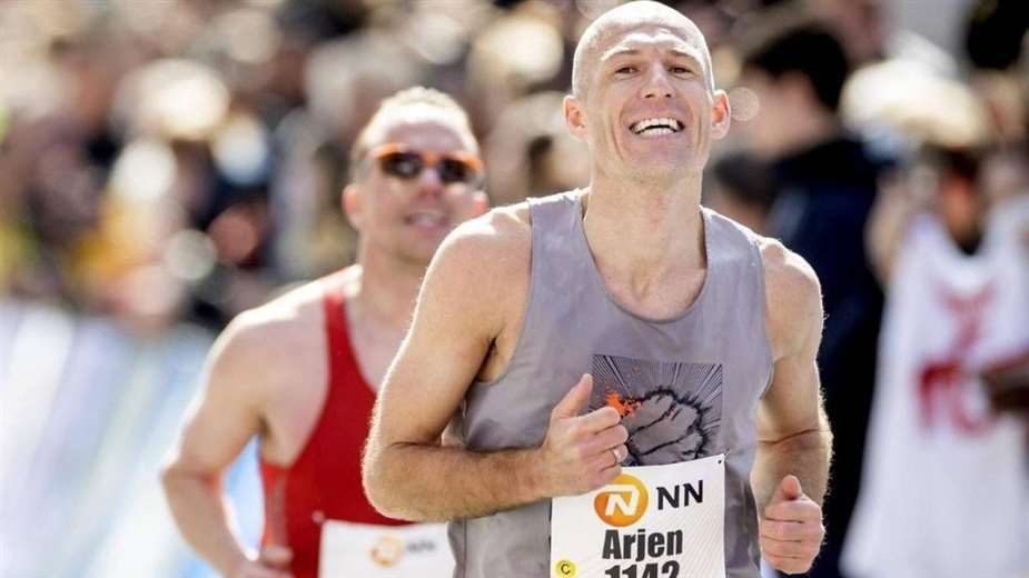 Former soccer player Arjen Robben stood out in his first marathon in Rotterdam