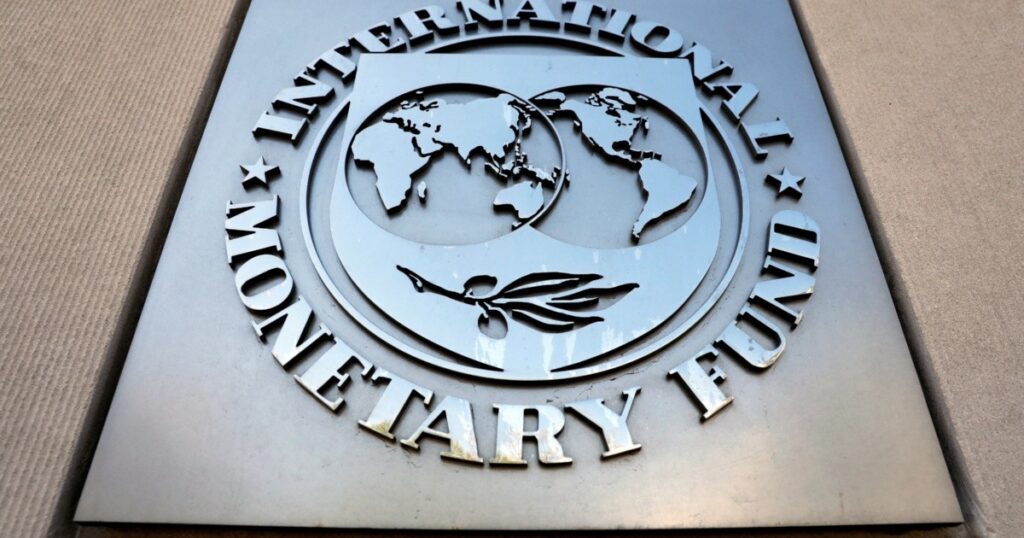 IMF approves new agreement for flexible credit line with Colombia for 9,800 million dollars