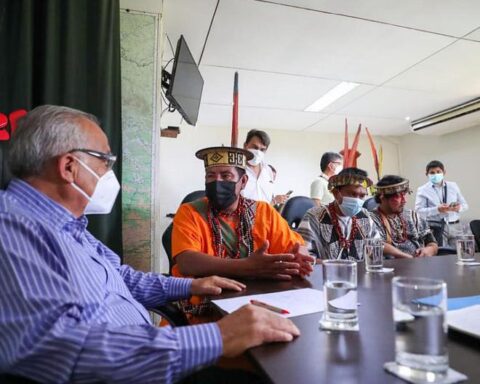Indigenous leaders withdrew from the dialogue table with Aníbal Torres in protest