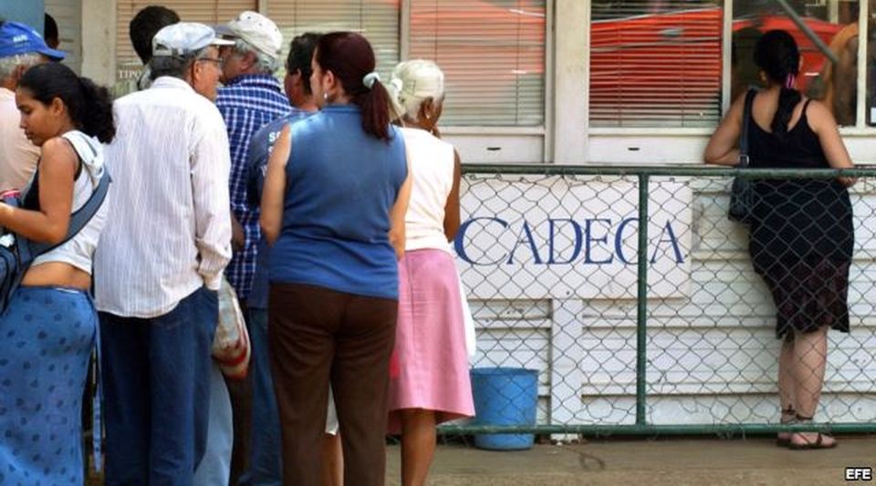 Inflation forces the Central Bank of Cuba to raise the limit per traveler to 5,000 pesos
