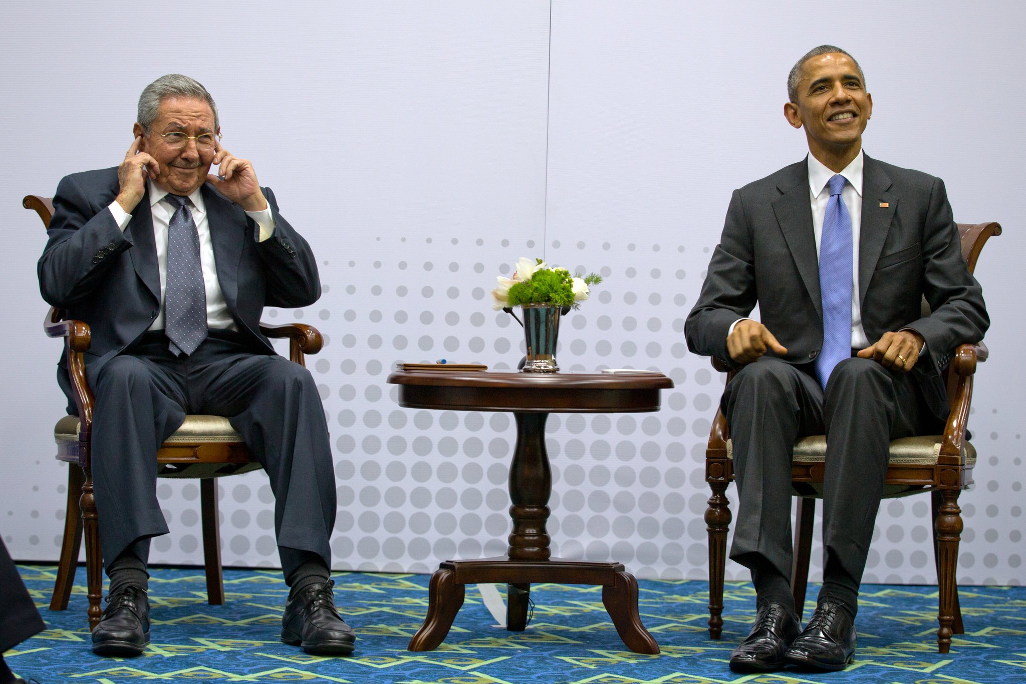 Los entonces presidente, el cubano Raúl Castro, y el estadounidense, Barack Obama, sostuvieron un encuentro en Panama el año 2015, separado de la Cumbre de las Américas.
