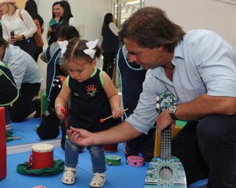 Lacalle Pou led the opening of an early childhood care center in Salto