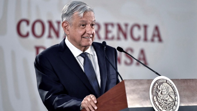 Low turnout and resounding support for López Obrador in the referendum in Mexico
