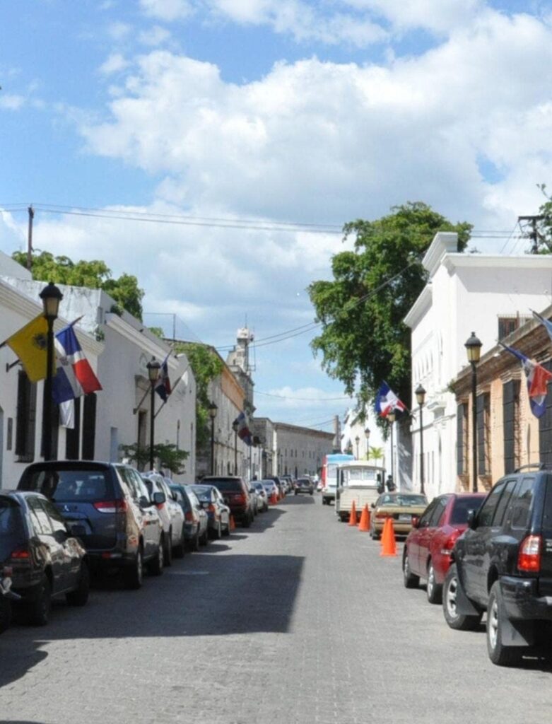 MITUR lanza licitación para rehabilitación de calles de Ciudad Colonial