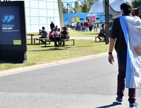 More than 8,000 people visited Tecnópolis to commemorate the 40th anniversary of Malvinas