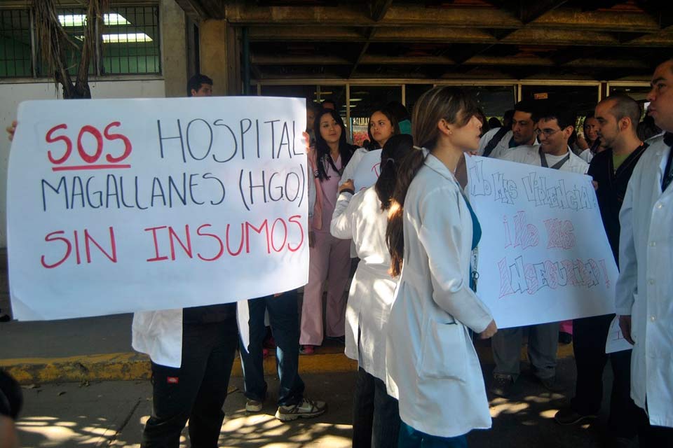 NGO denounces unsanitary operating room conditions at Los Magallanes de Catia hospital