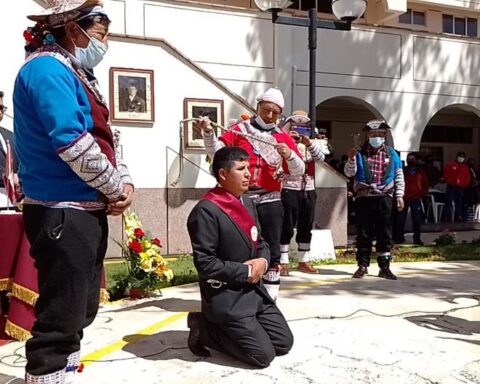 New prefect of Huancavelica takes the oath with blows