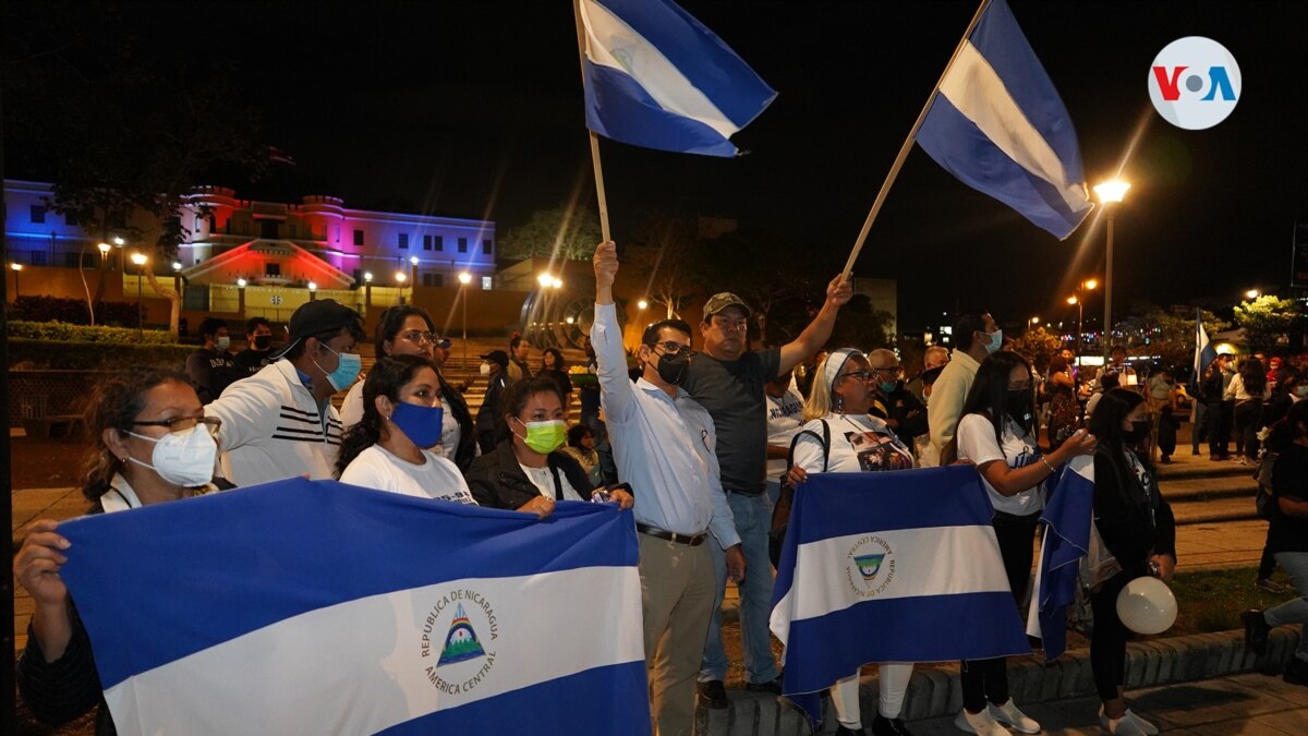 Nicaraguans hold vigil in Costa Rica commemorating the victims of the 2018 repression