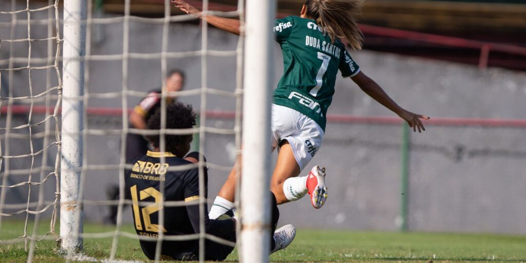 Palmeiras thrashes Real Brasília and remains at the top of the Brazilian Women's Championship