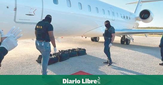 Plane loaded with cocaine;  deposit measure of coercion