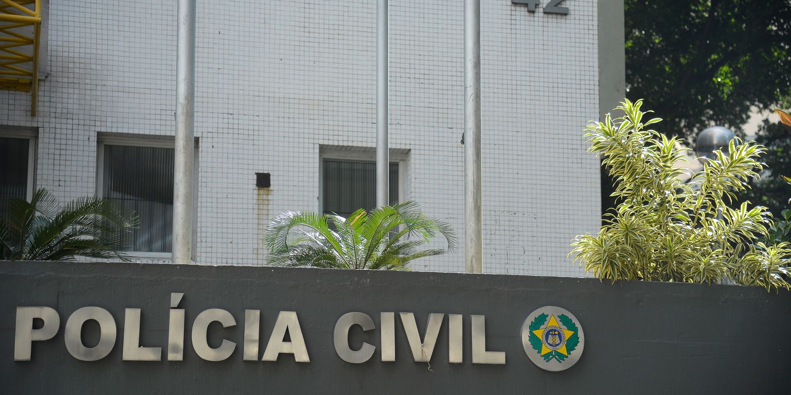 Police search the house and office of the Rio de Janeiro councilor