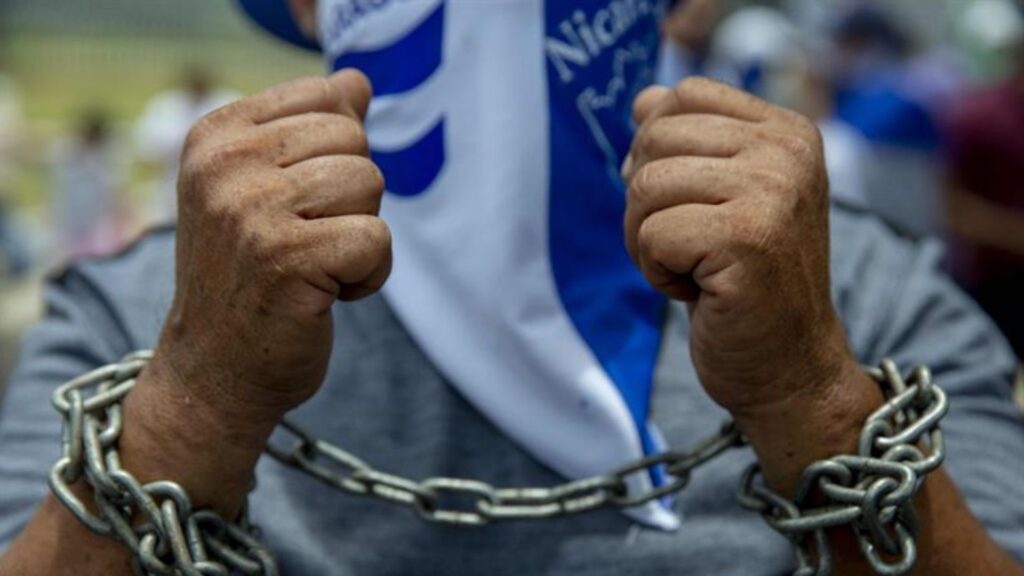 Political prisoners and Nicaraguan exiles receive "Leopoldo López Award"