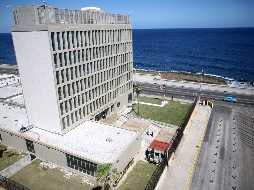 Edificio de la Embajada de Estados Unidos en La Habana. Foto: Archivo