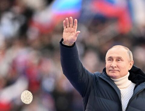 Putin reaches 80% approval rating among Russians