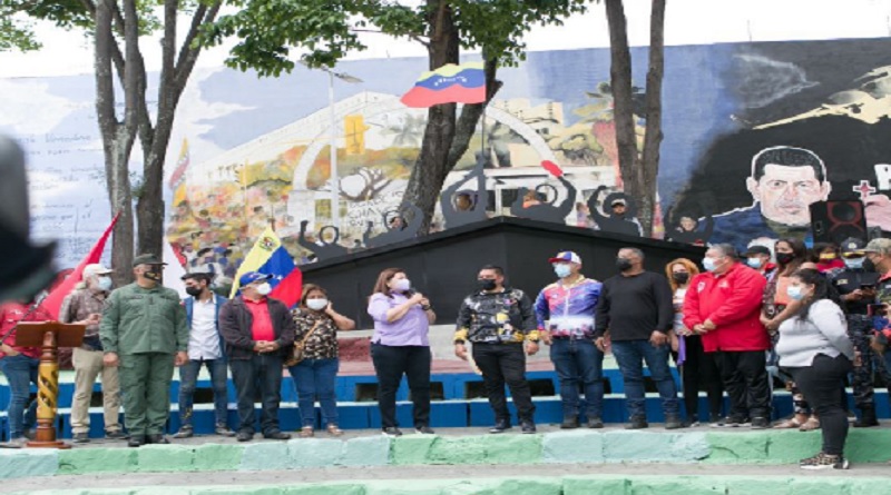 Revelan en Caracas el Monumento Paseo 13 de abril