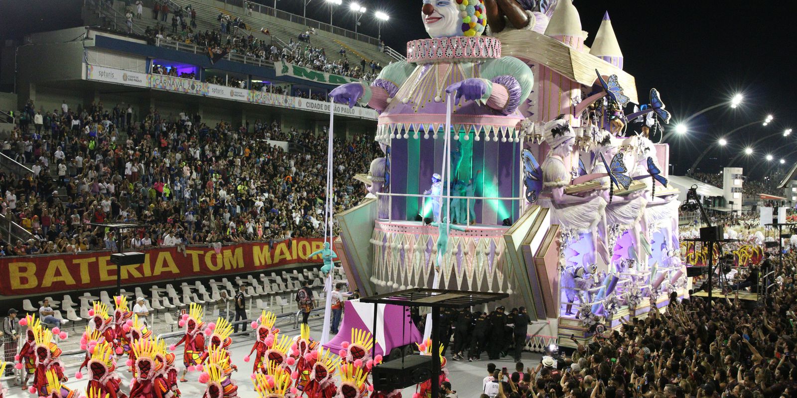 São Paulo: seven samba schools close the Grupo Especial parades